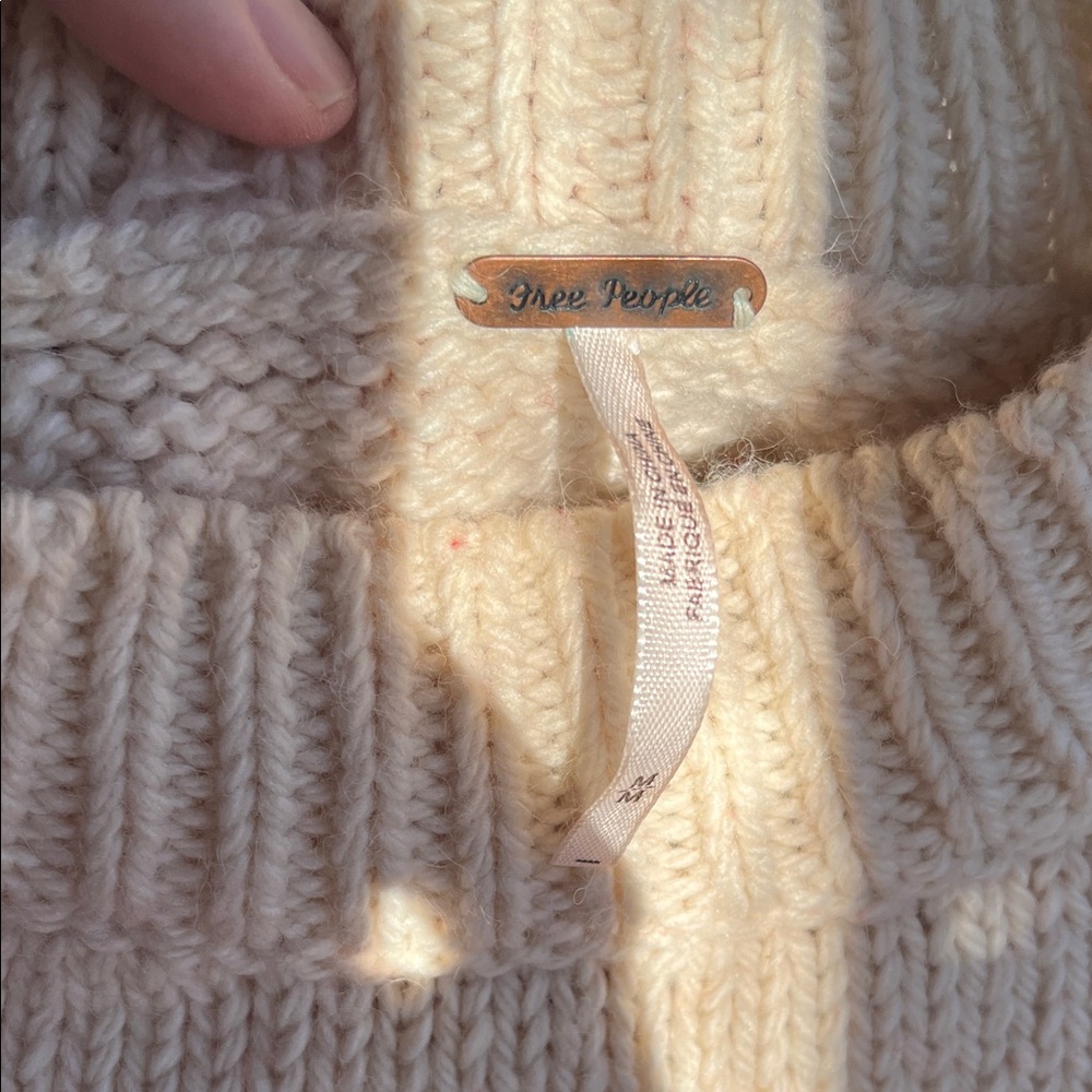 Free People Red and Cream Women's Sweater. Size M - Picture 3 of 4